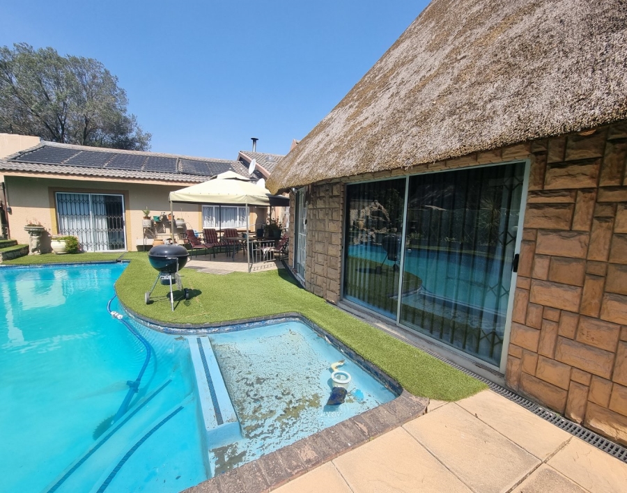 4 Bedroom Property for Sale in Sasolburg Ext 11 Free State